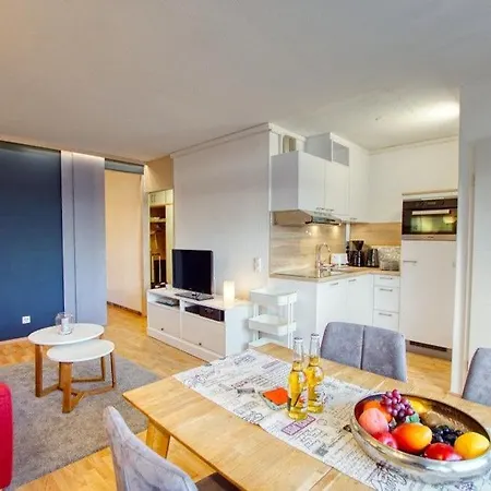 - Haus H, App 0h1110 Apartment *