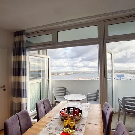 - Haus H, App 0h1110 Apartment